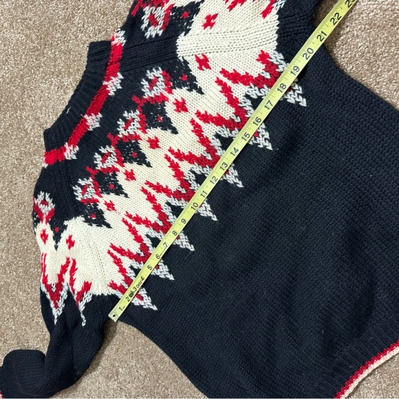 VTG Sweater 100% Wool Womens 38 Medium Ski Fair Isle Black Red Ivory Nilo Italy - Picture 10 of 10